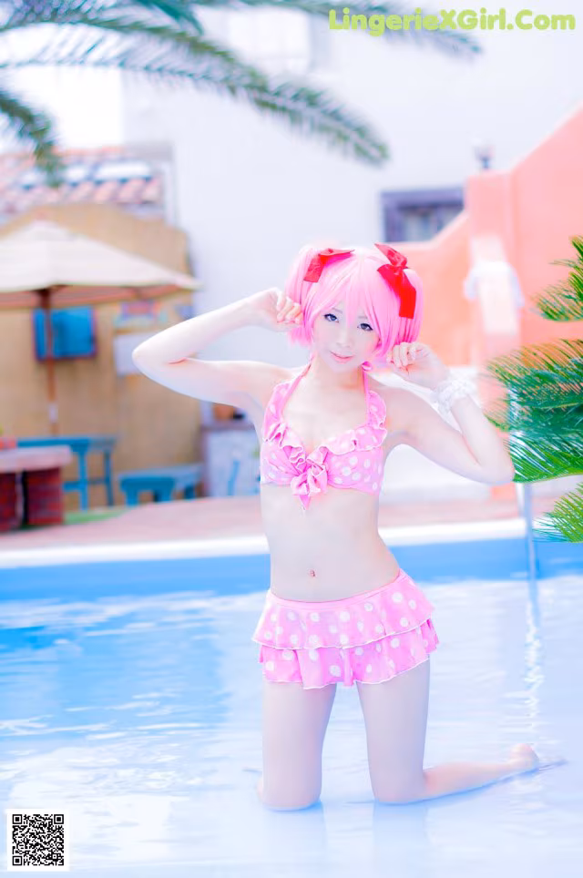 Yuki Mashiro - Amezing Mike Apartment